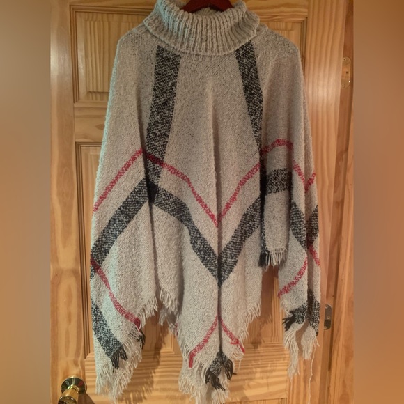 Fall Feels Poncho - Picture 1 of 2